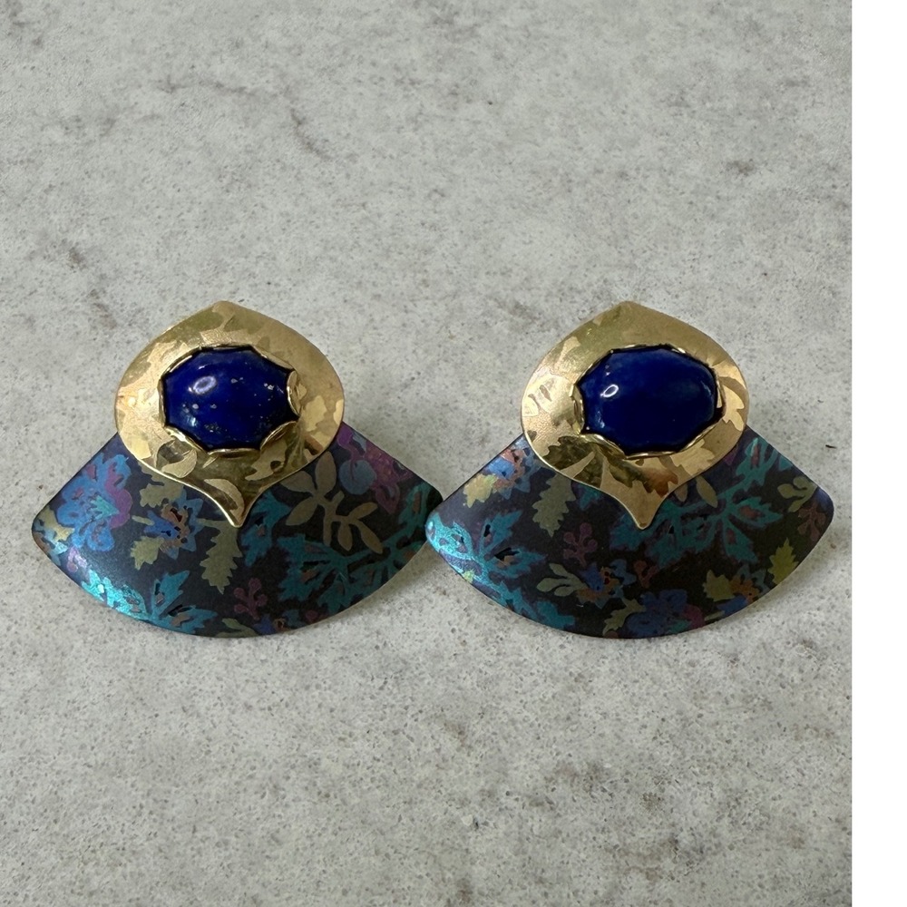 Vintage Holly Yashi Lapis Iridescent Floral Fan Post Earrings Gold Tone Signed - Picture 6 of 9